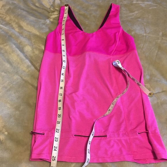 Lululemon pink workout tank w/ tie thought bottom - Picture 4 of 7